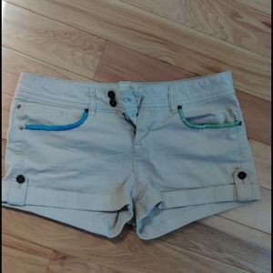Khaki shorts size 28